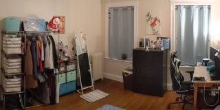 2 Bed Split (Or 1-Bed with Living Room) w Heat and Hot Water Inc! NEAR T Gallery 4