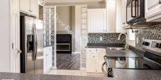 Now available!! $300.00 off first months rent! Gallery 10