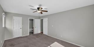 Charming 2BR Condo in Denver - Available NOW! Gallery 22