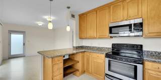 410 SW 15th St Gallery 1