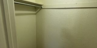 La Place 5th St Gallery 17