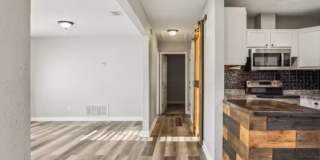 918 Fremont Avenue Gallery 9