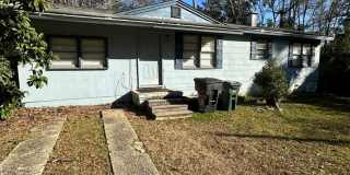 3 bedroom 1 bath house with a large back yard! Available August 2026 Gallery 1