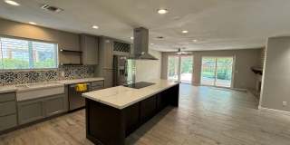 Luxury 4 Bedroom in Country Estates Gallery 12