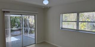 6575 NE 7th Avenue Gallery 21