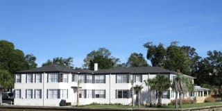 Riviera Park Apartments & Townhomes Gallery 19
