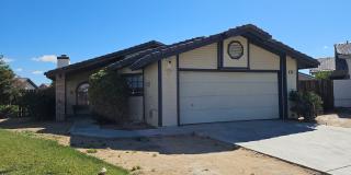 Beautifully Updated 3 Bedroom, 2 Bathroom Home in a Quiet Cul-de-Sac! Gallery 1