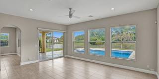 Great Pool Home with excellent lake View in Heron Bay, Parkland Gallery 13