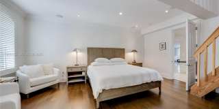 520 N Parkway Gallery 30