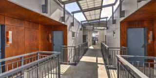 Luna Gallery 19