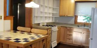 Great 3 bed 2 bath home!! AVAILABLE AUGUST 2027! Gallery 3