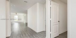 3902 SW Brunswick St Gallery 18