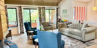 Bellevue Home On Corner Lot Gallery 4