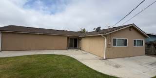 465 Stansbury Drive Gallery 13