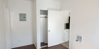 2326 Wightman Street Gallery 19
