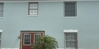 115 E Colonial Court unit: C Gallery 1