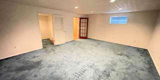Beautiful 5 bedroom/2.5 bath with large yard Gallery 26