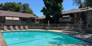 1 bedroom end unit with no upper or lower neighbors! Gallery 18