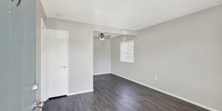 HERITAGE PLAZA Gallery 28