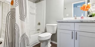 Stonehill Gallery 25