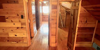 Very Unique 5 Bedroom Home on Large Lot Gallery 52