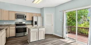 8605 WILLOW LEAF Lane Gallery 5