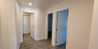 Beautiful, Clean 4 bedroom with Solar!! Gallery 11