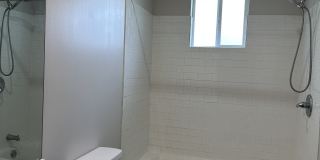 2921 N Dearborn Street Gallery 13
