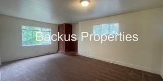 Large two-story home close to Del Monte Shopping Center in Monterey Gallery 8
