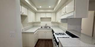 171 Mariposa Apartments Gallery 4