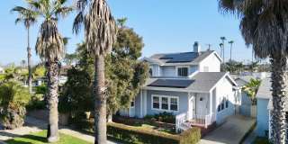 Spacious Beach House in South Oceanside Gallery 1