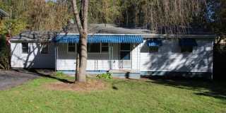 Black Mountain Bungalow minutes from Lake Tomahawk! Gallery 1