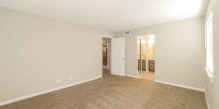Hunter's Glen Apartments Gallery 19