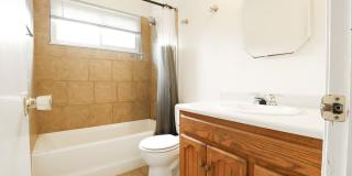 3 bedroom and 2 bathroom home! Gallery 9