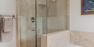 111 S Sixth Street Gallery 21