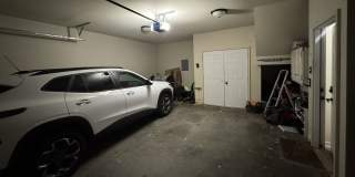 Large 3-Bedroom, 3.5-Bathroom Townhome Gallery 16