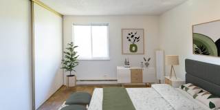 Audubon Square Gallery 4