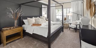 The Elliott Gallery 7