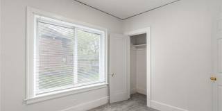 16239 Baylis Street Gallery 11