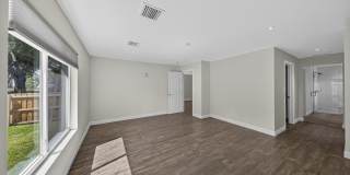 410 NE 34TH Street Gallery 21