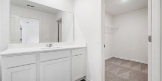 602 Jervis Way Gallery 37