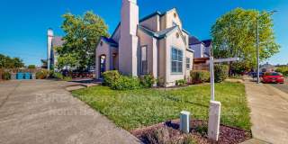 2332 Roburta Lane Gallery 1