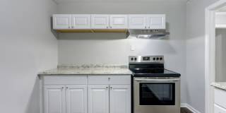 Large East Savannah 2BR/1BA Home For Rent Gallery 11