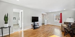Updated 4BR Home in Blaine | Finished Basement | Large Yard Gallery 7