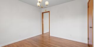 517 Randall Street Gallery 14