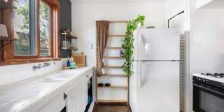 956 Vernon Gallery 10