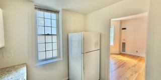 Dupont Prime Location Tree-Lined Corcoran St & 17th 1 bed 1 bath Condo UTILITIES INCLUDED. Gallery 10