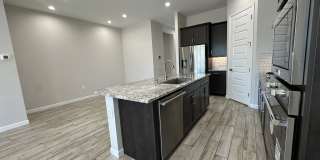 10319 W Harmony Ln Gallery 10