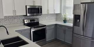 3674 Biltmore Avenue Gallery 35