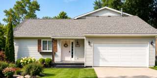 BEAUTIFUL 3 BEDROOM/2BATH HOUSE FOR LEASE Gallery 1